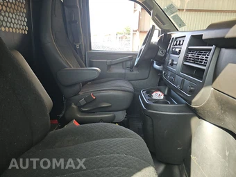 2025 GMC Savana 2500 Cargo Van 1WT 135.0" WB - miniatura 8