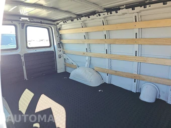 2025 GMC Savana 2500 Cargo Van 1WT 135.0" WB - miniatura 13