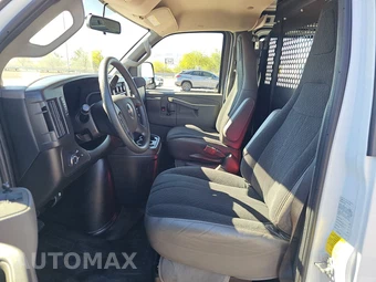 2025 GMC Savana 2500 Cargo Van 1WT 135.0" WB - miniatura 7