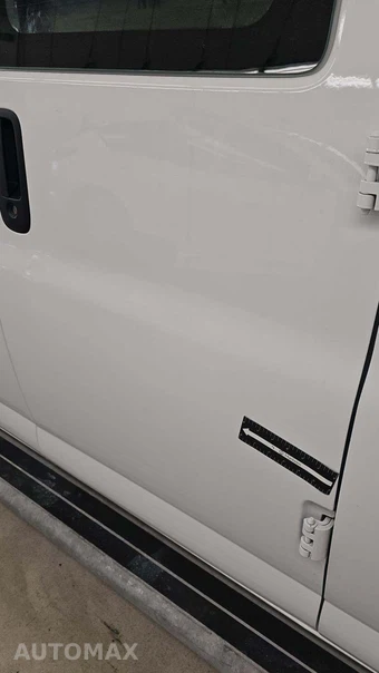 2025 GMC Savana 2500 Cargo Van 1WT 135.0" WB - miniatura 24