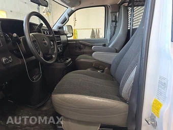 2025 GMC Savana 2500 Cargo Van 1WT 135.0" WB - miniatura 7