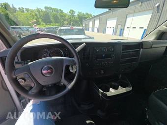 2025 GMC Savana 2500 Cargo Van 1WT 135.0" WB - miniatura 11