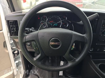2025 GMC Savana 2500 Cargo Van 1WT 135.0" WB - miniatura 10