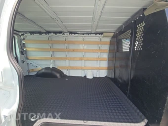 2025 GMC Savana 2500 Cargo Van 1WT 135.0" WB - miniatura 13