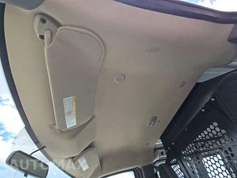 2025 GMC Savana 2500 Cargo Van 1WT 135.0" WB - miniatura 17