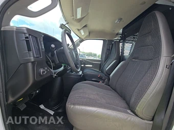 2025 GMC Savana 2500 Cargo Van 1WT 135.0" WB - miniatura 7