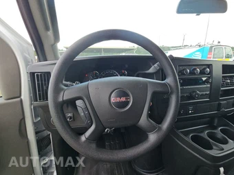2025 GMC Savana 2500 Cargo Van 1WT 135.0" WB - miniatura 10