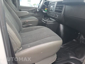 2025 GMC Savana 2500 Cargo Van 1WT 135.0" WB - miniatura 8