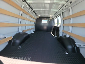 2025 GMC Savana 2500 Cargo Van 1WT 135.0" WB - miniatura 15