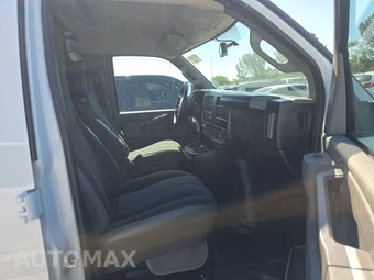 2025 GMC Savana 2500 Cargo Van 1WT 135.0" WB - miniatura 8