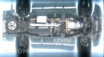 2025 GMC Savana 2500 Cargo Van 1WT 135.0" WB - miniatura 18
