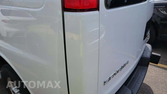 2025 GMC Savana 2500 Cargo Van 1WT 135.0" WB - miniatura 17