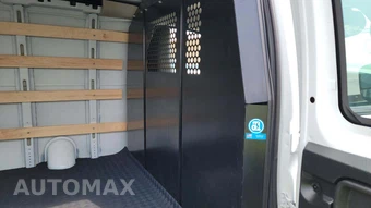 2025 GMC Savana 2500 Cargo Van 1WT 135.0" WB - miniatura 22