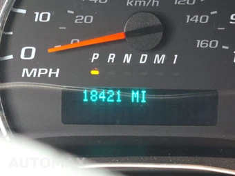2025 GMC Savana 2500 Cargo Van 1WT 135.0" WB - miniatura 12