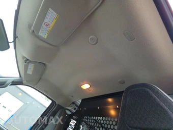2025 GMC Savana 2500 Cargo Van 1WT 135.0" WB - miniatura 18