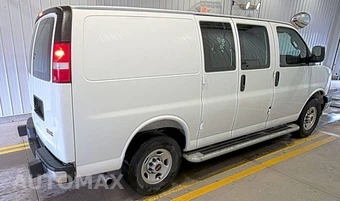 2025 GMC Savana 2500 Cargo Van 1WT 135.0" WB - miniatura 4