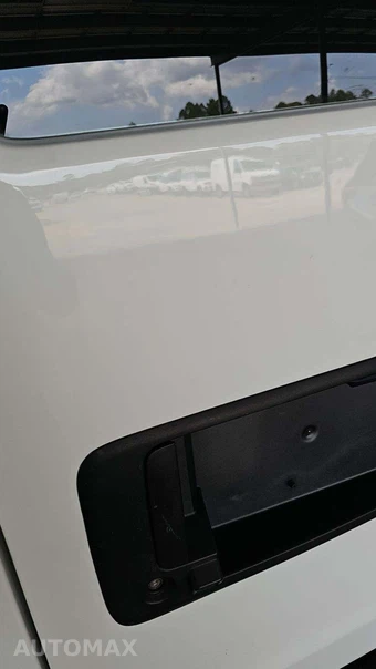 2025 GMC Savana 2500 Cargo Van 1WT 135.0" WB - miniatura 18