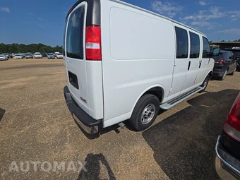 2025 GMC Savana 2500 Cargo Van 1WT 135.0" WB - miniatura 4