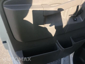 2025 GMC Savana 2500 Cargo Van 1WT 135.0" WB - miniatura 9