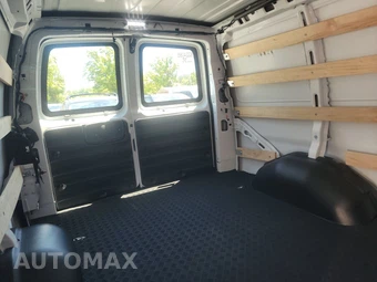2025 GMC Savana 2500 Cargo Van 1WT 135.0" WB - miniatura 14