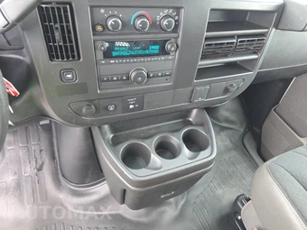 2025 GMC Savana 2500 Cargo Van 1WT 135.0" WB - miniatura 11