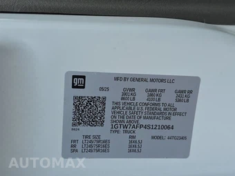 2025 GMC Savana 2500 Cargo Van 1WT 135.0" WB - miniatura 13