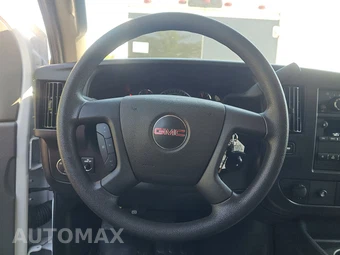 2025 GMC Savana 2500 Cargo Van 1WT 135.0" WB - miniatura 10