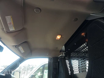 2025 GMC Savana 2500 Cargo Van 1WT 135.0" WB - miniatura 19