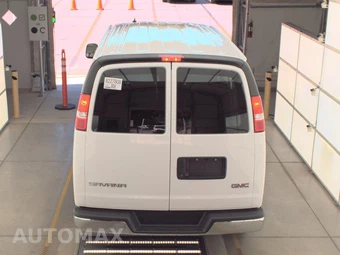 2025 GMC Savana 2500 Cargo Van 1WT 135.0" WB - miniatura 5