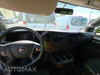 2025 GMC Savana 2500 Cargo Van 1WT 135.0" WB - miniatura 11