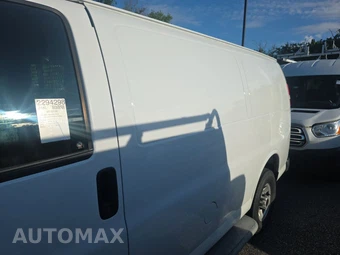 2025 GMC Savana 2500 Cargo Van 1WT 135.0" WB - miniatura 13