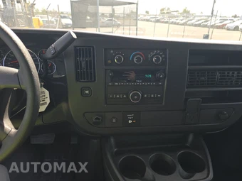 2025 GMC Savana 2500 Cargo Van 1WT 135.0" WB - miniatura 11