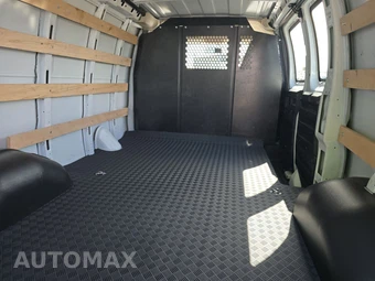 2025 GMC Savana 2500 Cargo Van 1WT 135.0" WB - miniatura 15