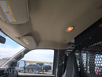 2025 GMC Savana 2500 Cargo Van 1WT 135.0" WB - miniatura 17