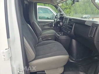 2025 GMC Savana 2500 Cargo Van 1WT 135.0" WB - miniatura 8