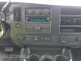 2025 GMC Savana 2500 Cargo Van 1WT 135.0" WB - miniatura 11