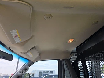 2025 GMC Savana 2500 Cargo Van 1WT 135.0" WB - miniatura 16