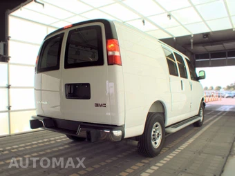2025 GMC Savana 2500 Cargo Van 1WT 135.0" WB - miniatura 4