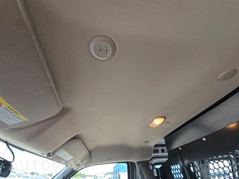 2025 GMC Savana 2500 Cargo Van 1WT 135.0" WB - miniatura 16