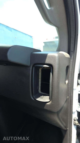 2025 GMC Savana 2500 Cargo Van 1WT 135.0" WB - miniatura 20