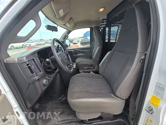 2025 GMC Savana 2500 Cargo Van 1WT 135.0" WB - miniatura 7