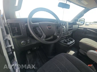 2025 GMC Savana 2500 Cargo Van 1WT 135.0" WB - miniatura 11