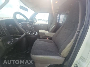 2025 GMC Savana 2500 Cargo Van 1WT 135.0" WB - miniatura 7