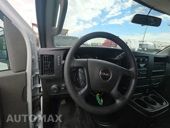 2025 GMC Savana 2500 Cargo Van 1WT 135.0" WB - miniatura 10