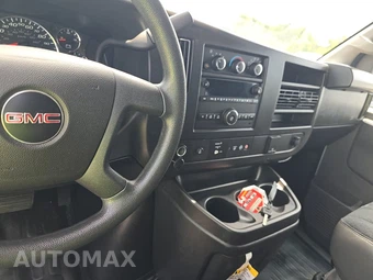 2025 GMC Savana 2500 Cargo Van 1WT 135.0" WB - miniatura 11