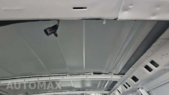 2025 GMC Savana 2500 Cargo Van 1WT 135.0" WB - miniatura 18