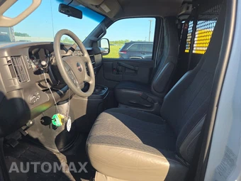 2025 GMC Savana 2500 Cargo Van 1WT 135.0" WB - miniatura 7