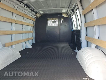 2025 GMC Savana 2500 Cargo Van 1WT 135.0" WB - miniatura 16