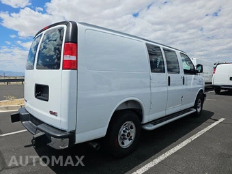 2025 GMC Savana 2500 Cargo Van 1WT 135.0" WB - miniatura 4