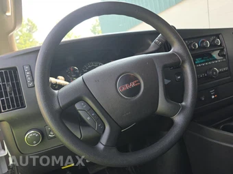 2025 GMC Savana 2500 Cargo Van 1WT 135.0" WB - miniatura 10